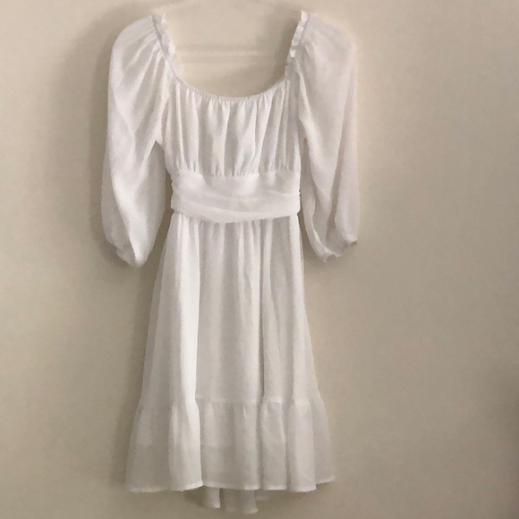 unbranded Dresses & Skirts - Chic Women’s White Dress